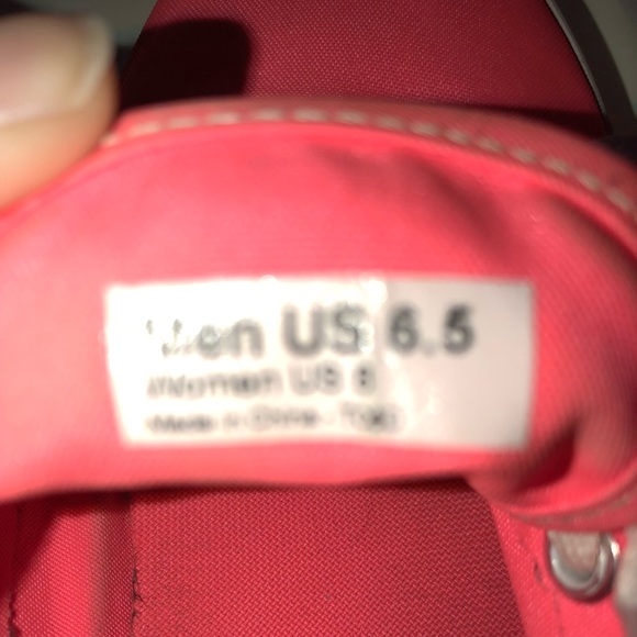 Coral Vans - Picture 5 of 6